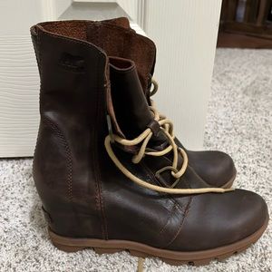 Sorel Women’s Wedge Boot size 11